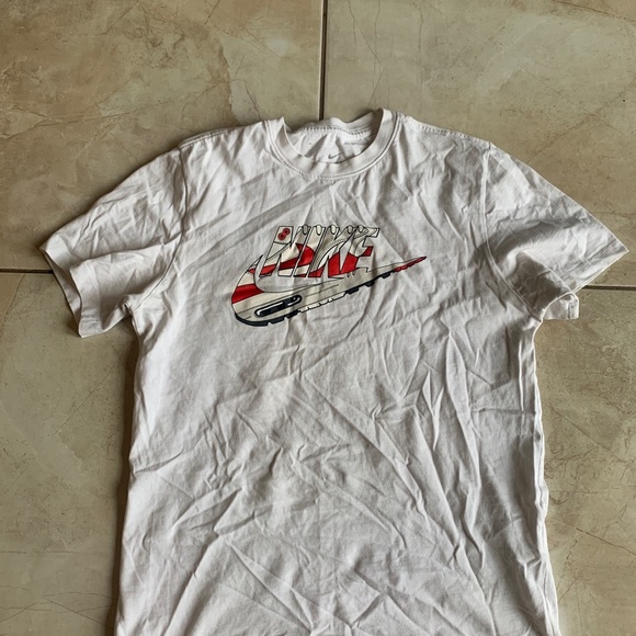 4 Mens Tee Shirts - PRICE DROP - Picture 3 of 4